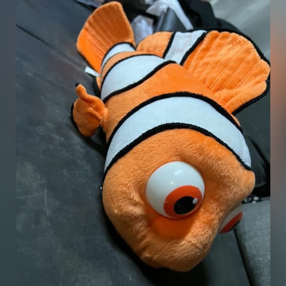 Disney Finding Nemo Night-Bright Talking Plush (2002)